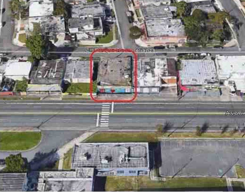 Discover the potential of this commercial property, strategically